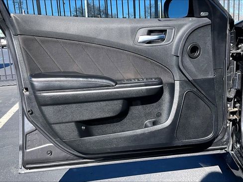 Used 2019 Dodge Charger Scat Pack image 25