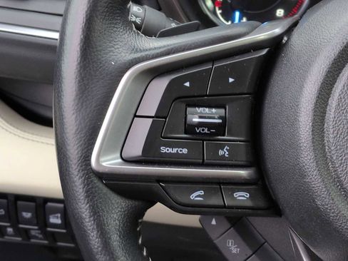 Used 2022 Subaru Ascent Limited w/ Technology Package image 25