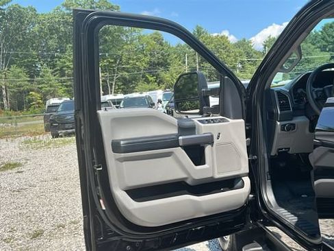 Used 2022 Ford F350 XLT w/ XLT Value Package AWD/4WD image 25
