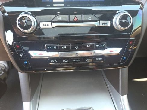 Certified 2023 Ford Explorer King Ranch w/ Technology Package AWD/4WD image 24
