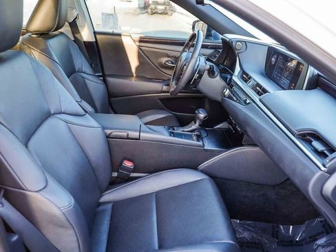 Used 2021 Lexus ES 250 w/ Premium Package image 21