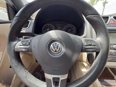 Used 2012 Volkswagen Eos Lux image 54