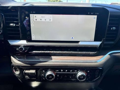 Used 2024 GMC Sierra 3500 SLT w/ SLT Premium Package image 30