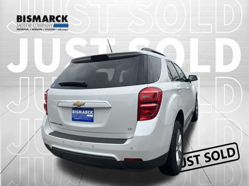 Used 2017 Chevrolet Equinox LT w/ Convenience Package AWD/4WD image 3