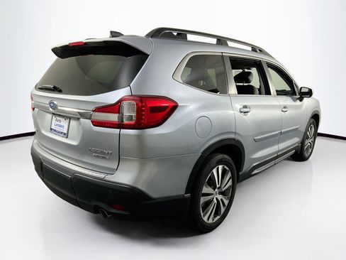 Used 2022 Subaru Ascent Limited w/ Technology Package image 5