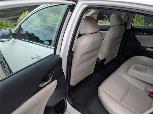 Used 2022 Honda Insight Touring image 24