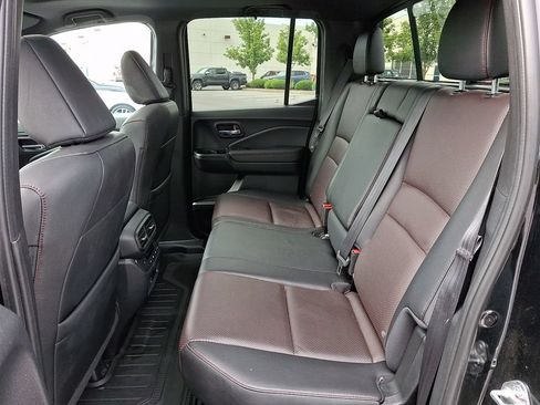 Certified 2024 Honda Ridgeline Black Edition image 13