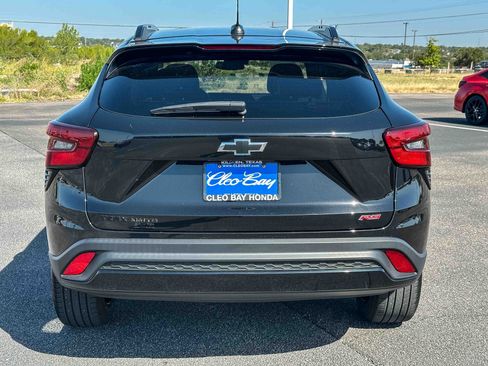 Used 2024 Chevrolet Trax RS w/ Driver Confidence Package FWD image 7