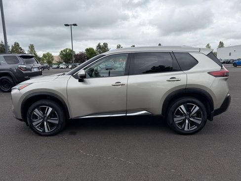 Used 2021 Nissan Rogue SL w/ Premium Package AWD/4WD image 5