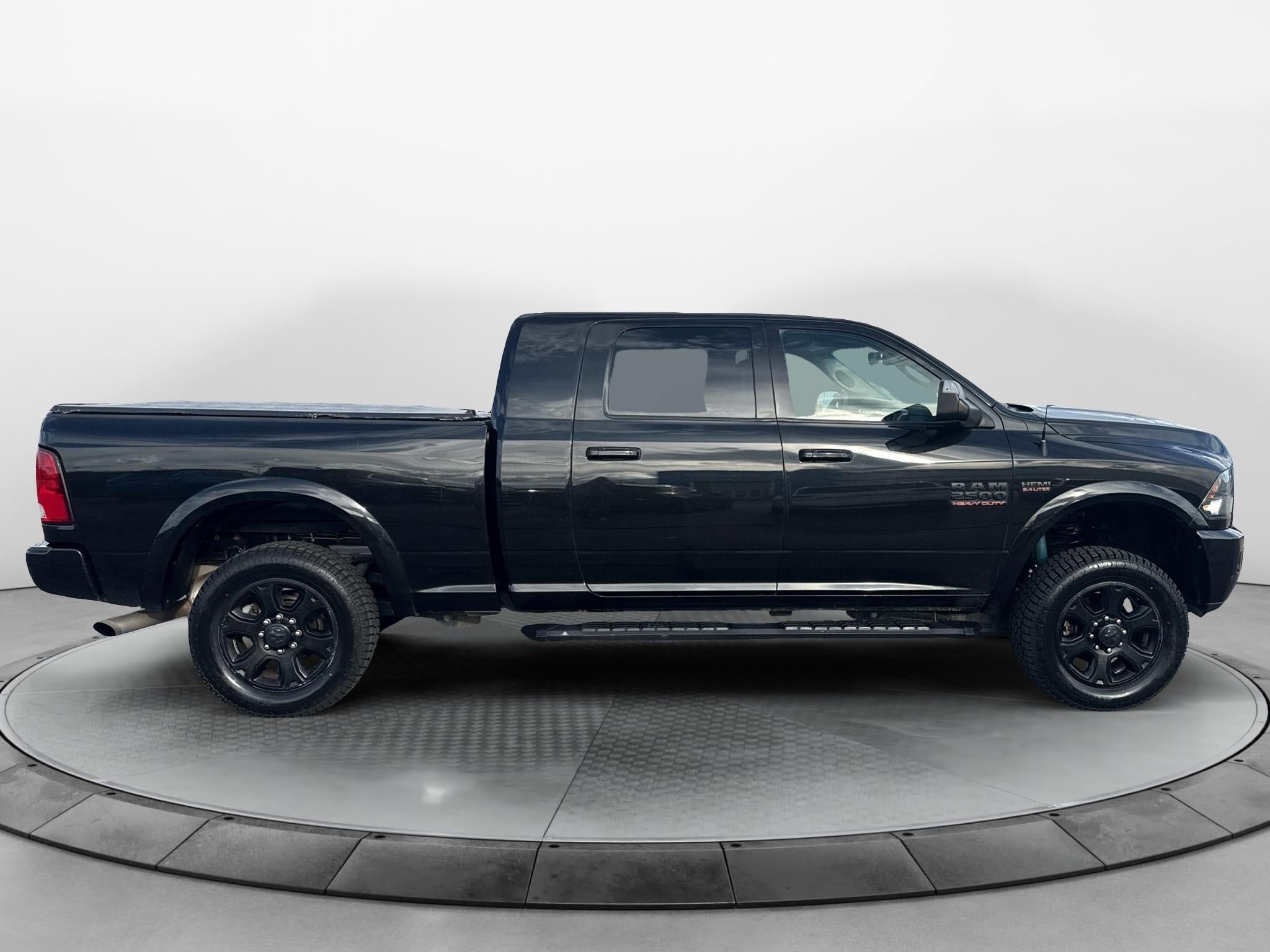 Used 2018 RAM 2500 Big Horn w/ Sport Appearance Group AWD/4WD image 6