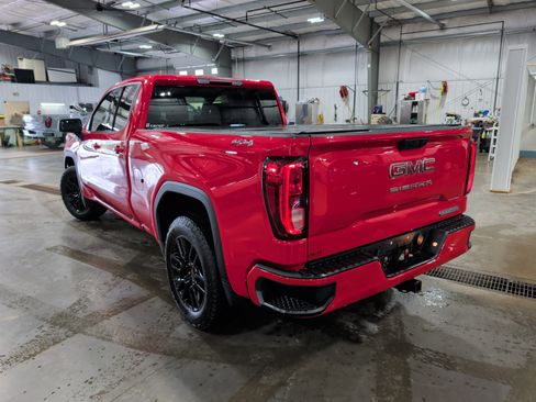Used 2023 GMC Sierra 1500 Elevation image 4