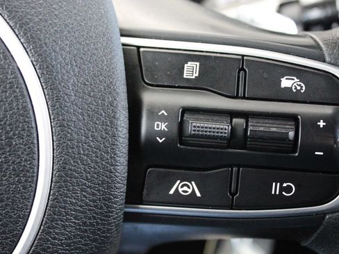 Used 2023 Kia Sportage LX AWD/4WD image 30