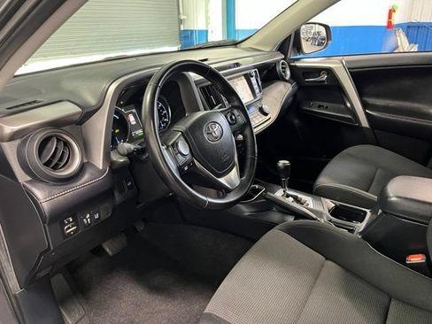Used 2018 Toyota RAV4 XLE w/ Convenience Package AWD/4WD image 22