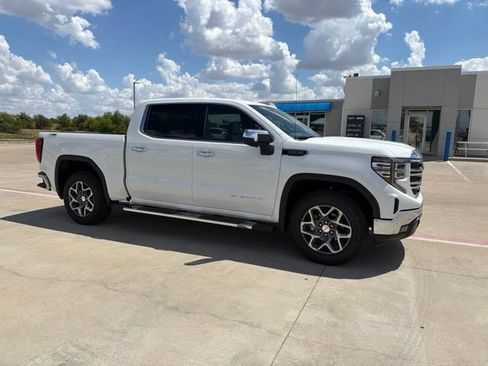 Used 2026 GMC Sierra 1500 SLT w/ SLT Premium Package AWD/4WD image 9