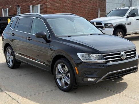 Used 2021 Volkswagen Tiguan SEL AWD/4WD image 4