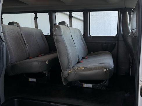 Used 2017 Chevrolet Express 3500 LT w/ LT Preferred Equipment Group image 16