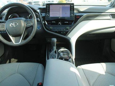 Certified 2021 Toyota Camry XLE w/ Navigation Upgrade Package image 11