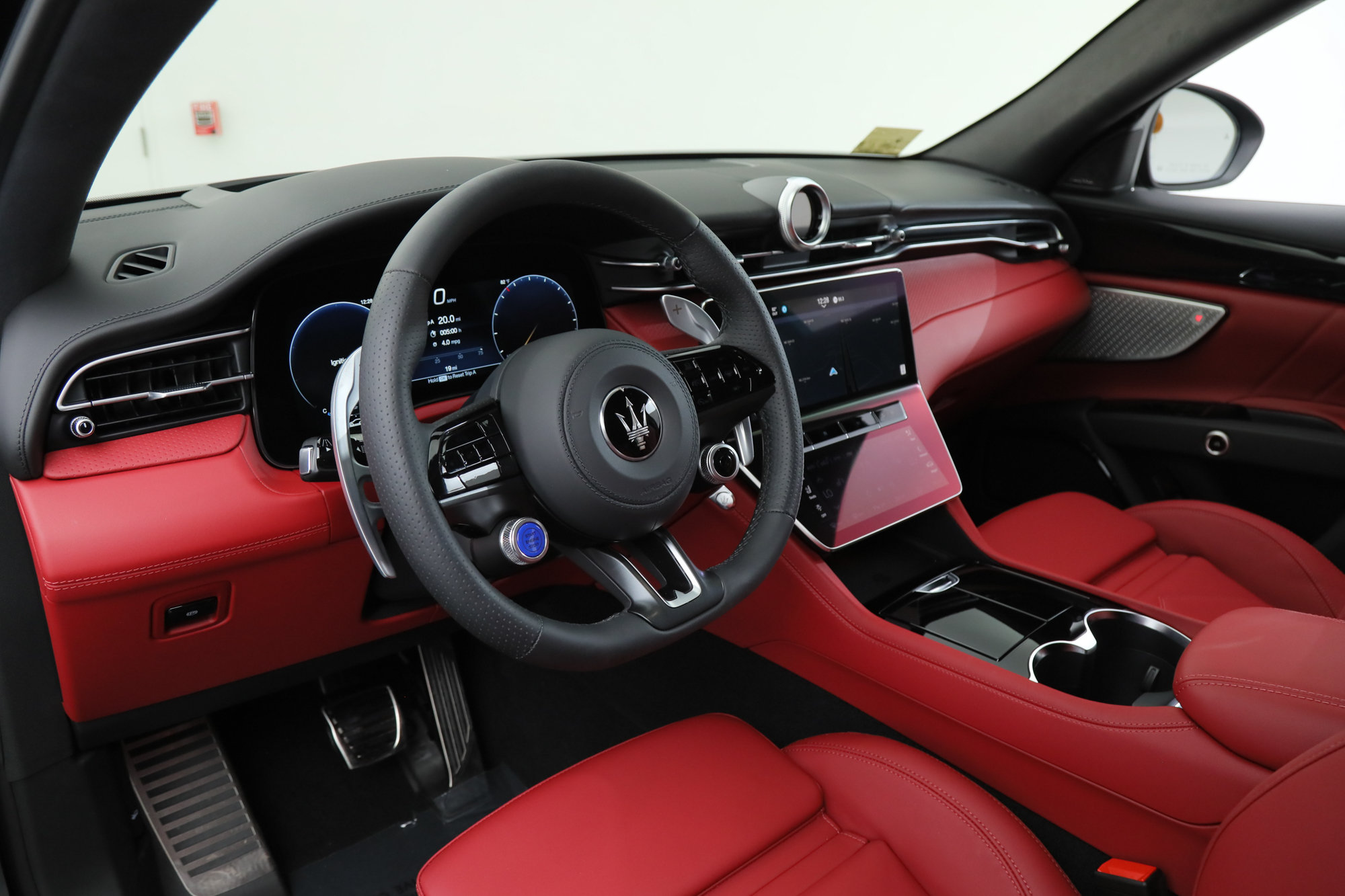 Used 2026 Maserati Grecale Modena AWD/4WD image 15