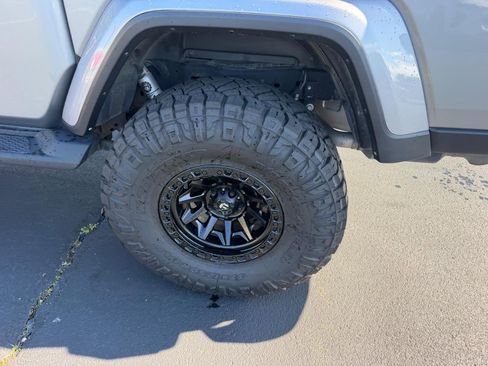 Used 2021 Jeep Gladiator Overland w/ Popular Equipment Package image 25