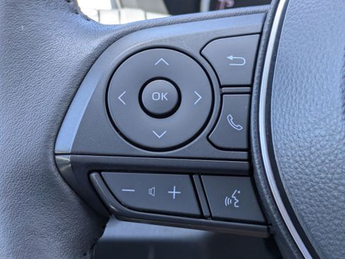 Used 2023 Toyota RAV4 XLE Premium image 25