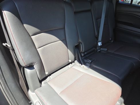 Certified 2024 Honda Passport Black Edition image 31
