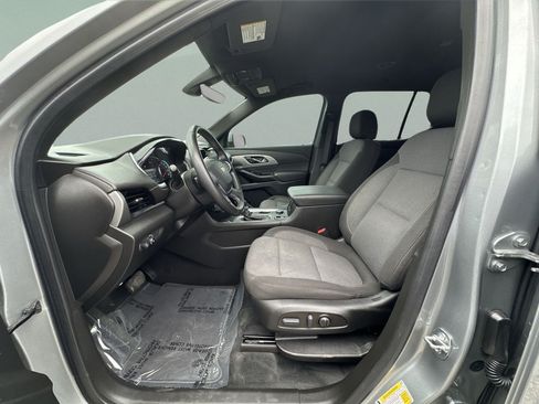 Used 2023 Chevrolet Traverse LT FWD image 42