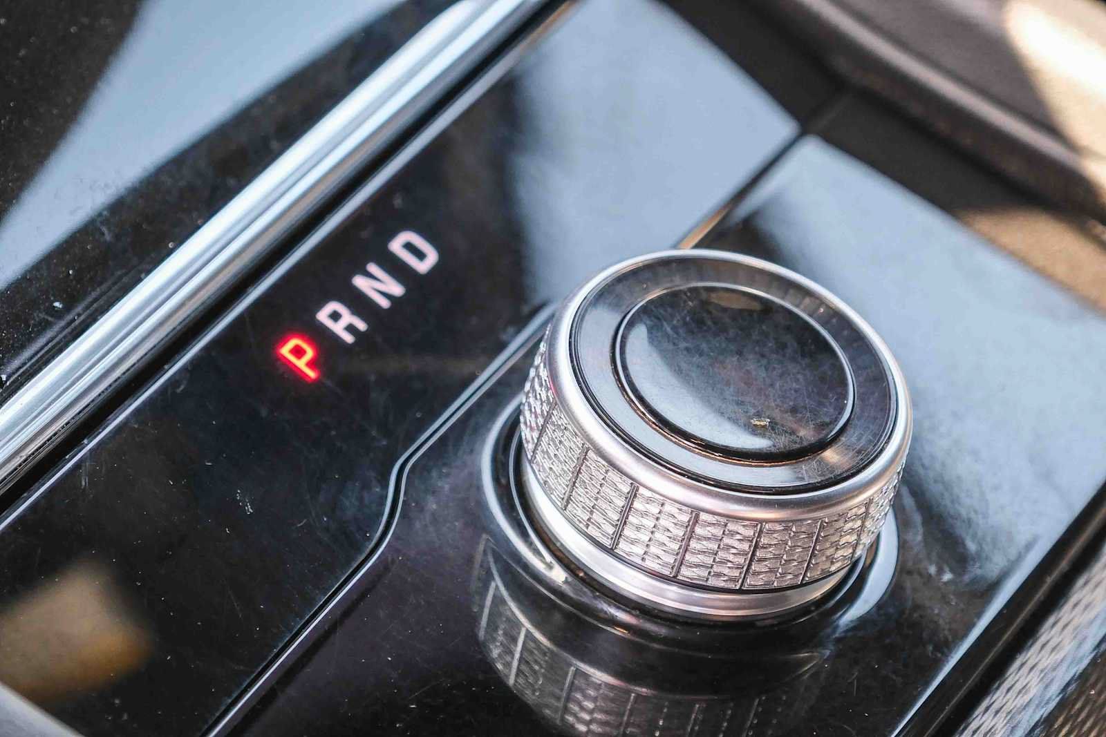Used 2024 Jeep Grand Cherokee Laredo RWD image 19