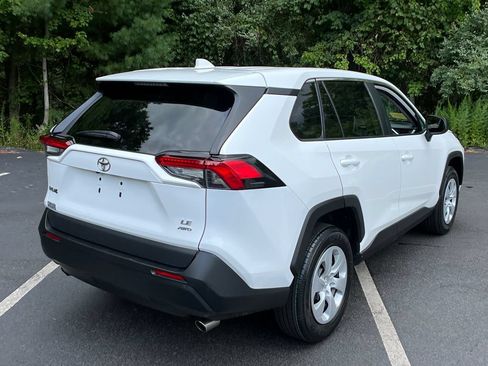 Used 2025 Toyota RAV4 LE AWD/4WD image 5