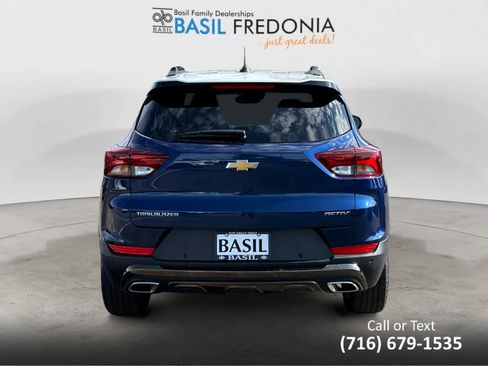 Used 2023 Chevrolet TrailBlazer ACTIV w/ Sun and Liftgate Package image 4