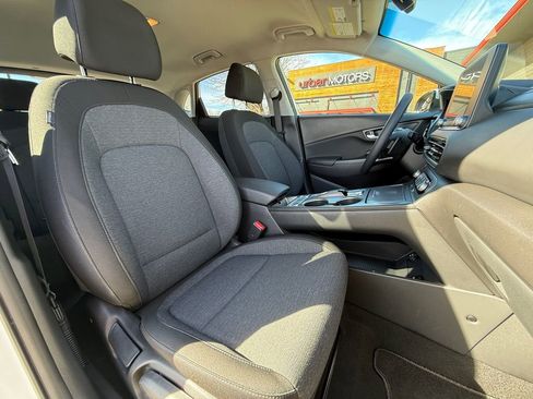 Used 2023 Hyundai Kona SE image 37