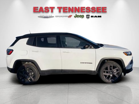 New 2026 Jeep Compass Limited AWD/4WD image 2