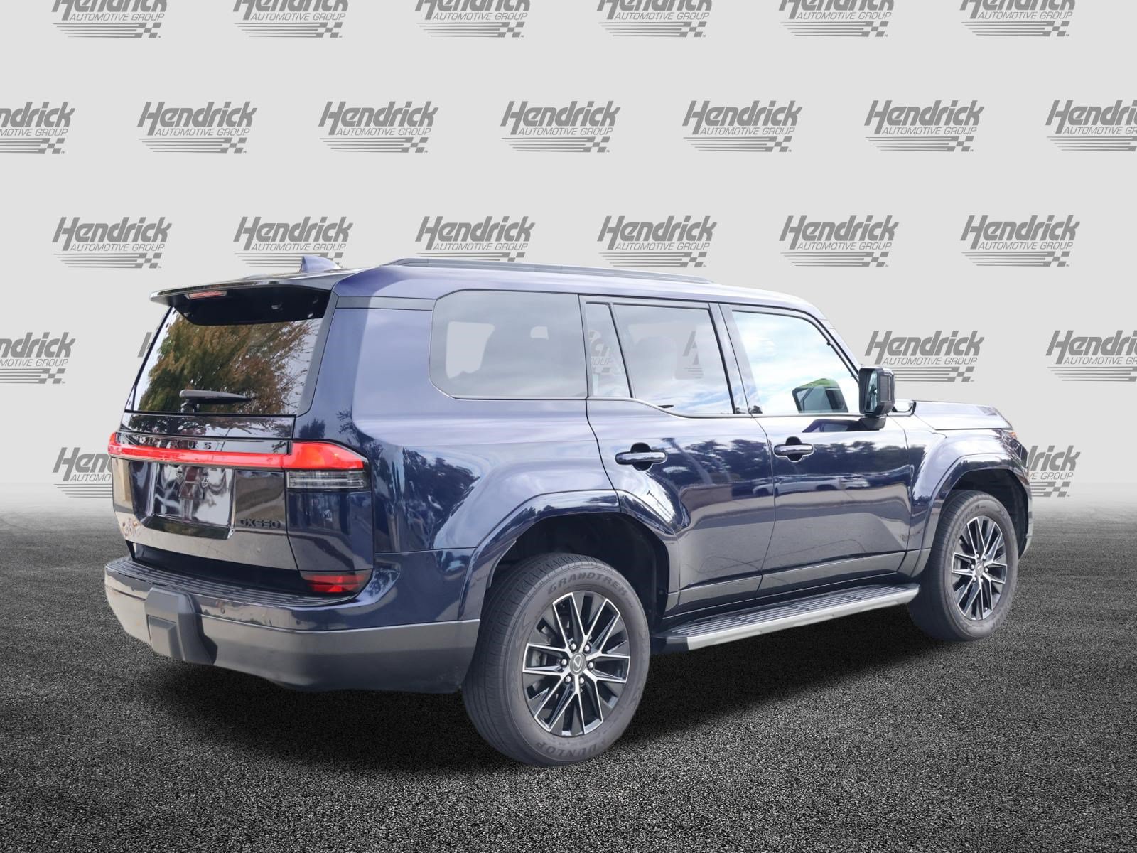 Used 2024 Lexus GX 550 w/ Accessory Package (2T) AWD/4WD image 9