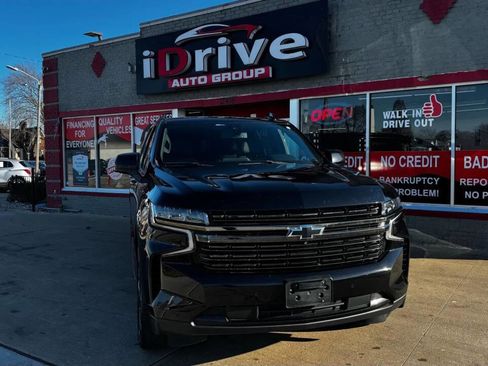 Used 2021 Chevrolet Suburban RST w/ Luxury Package image 1