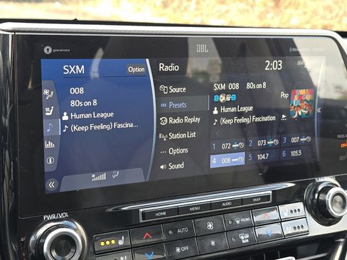 Used 2020 Toyota Highlander Platinum image 16