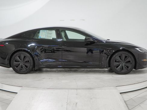Used 2023 Tesla Model S Plaid image 15
