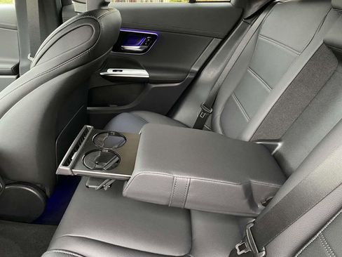 Certified 2025 Mercedes-Benz GLC 300 4MATIC image 20