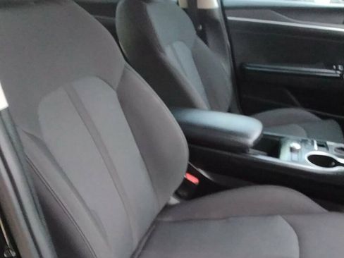 Used 2023 Kia K5 LXS image 10