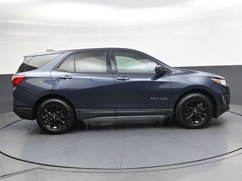 Used 2019 Chevrolet Equinox LS w/ LS Convenience Package image 3