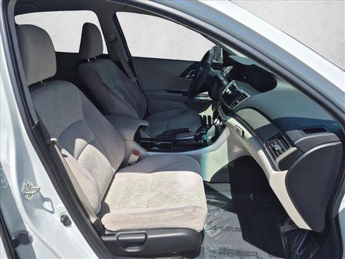 Used 2014 Honda Accord Plug-In Sedan image 20