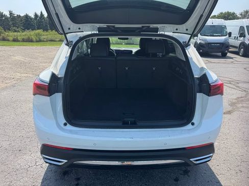 Used 2024 Buick Envision Preferred AWD/4WD image 17