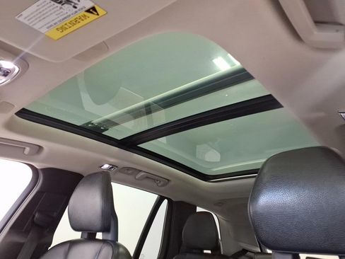 Used 2016 Volvo XC90 T6 Momentum w/ Momentum Plus Package AWD/4WD image 22
