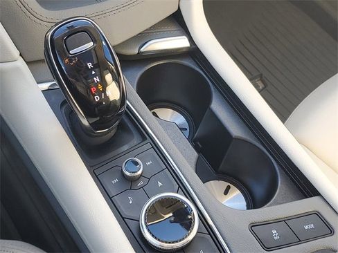 Certified 2024 Cadillac XT6 Premium Luxury w/ LPO, Floor Liner Package image 24