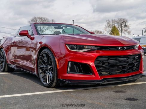 Used 2019 Chevrolet Camaro ZL1 image 12