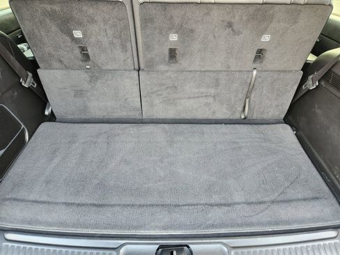 Used 2023 Jeep Wagoneer 2WD image 42