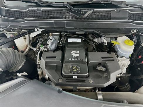 Used 2024 RAM 3500 Tradesman w/ Chrome Appearance Group image 28