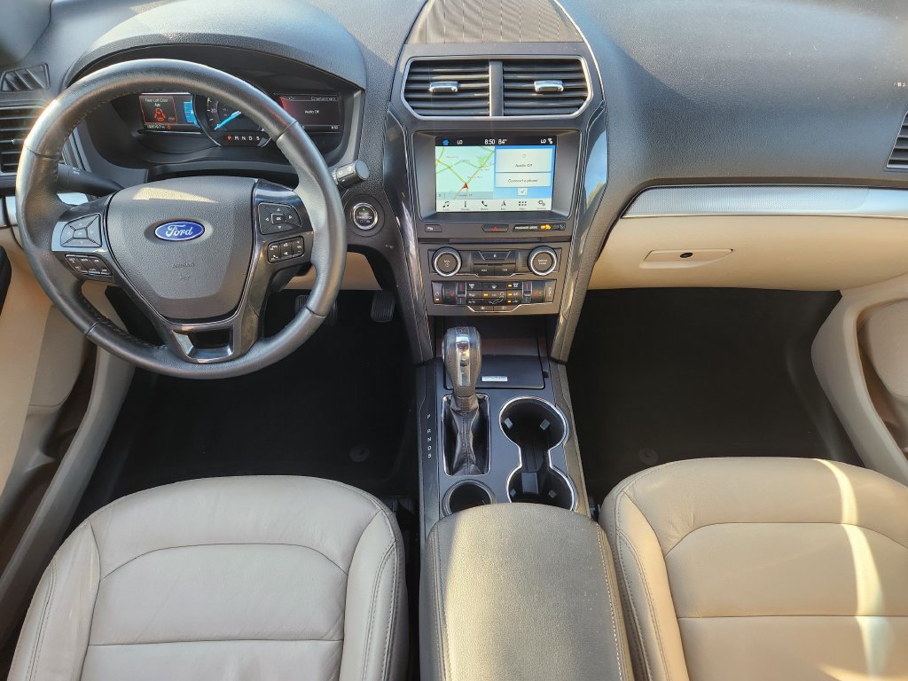 Used 2018 Ford Explorer XLT w/ Equipment Group 202A FWD image 21