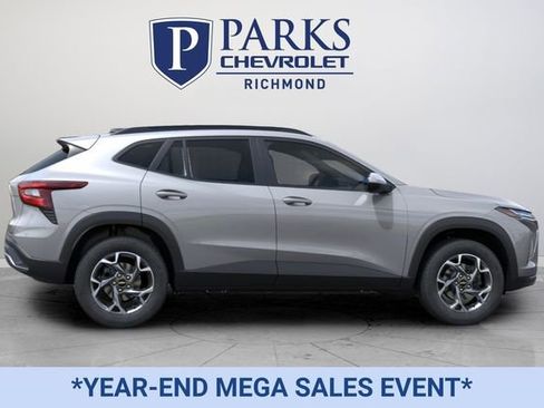 New 2026 Chevrolet Trax LT w/ Driver Confidence Package image 5