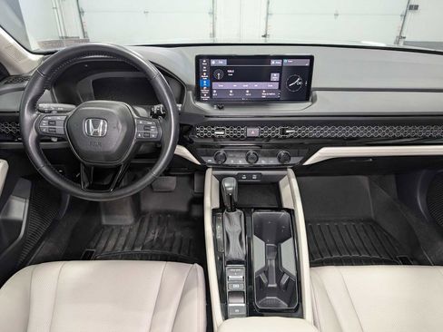 Used 2024 Honda Accord EX-L image 18