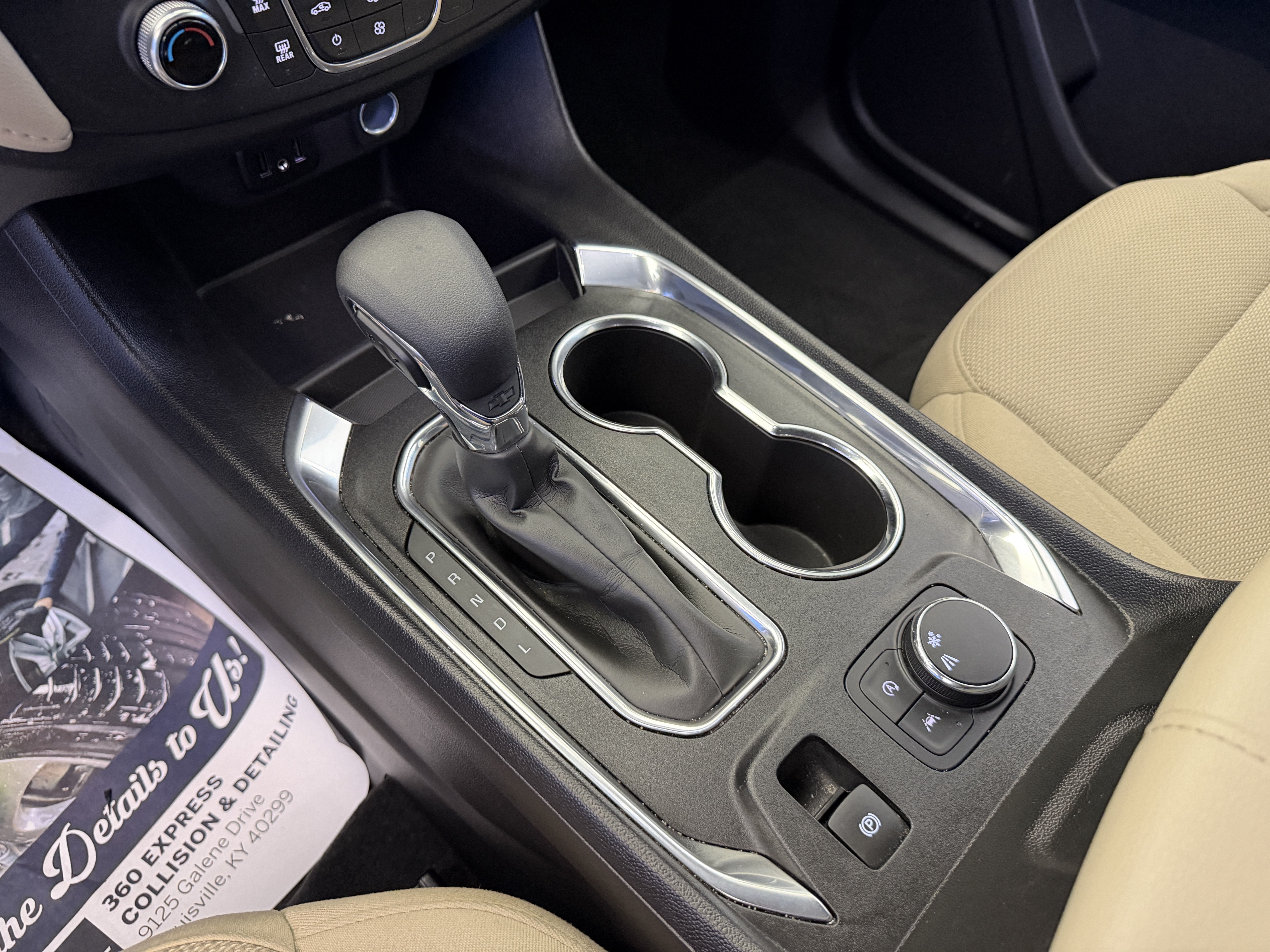 Used 2023 Chevrolet Traverse LS FWD image 21