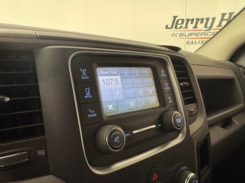 Used 2018 RAM 2500 Tradesman w/ Chrome Appearance Group AWD/4WD image 23